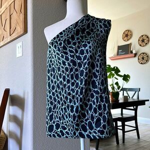 The Limited One Shoulder Navy Blue Sleeveless Top M NWT Circles Lightweight